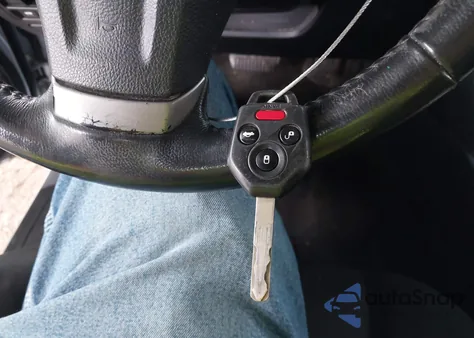 2013 Subaru Legacy 2.5I Premium из США, поврежденный, VIN 4S3BMBC61D3016589